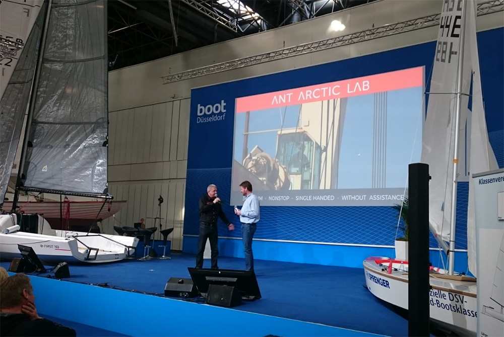 Norbert on stage of boot Düsseldorf