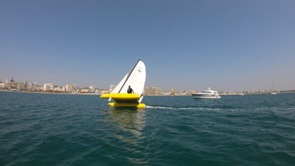 Volcat16 heeling toward Les Sables d'Olonne behind