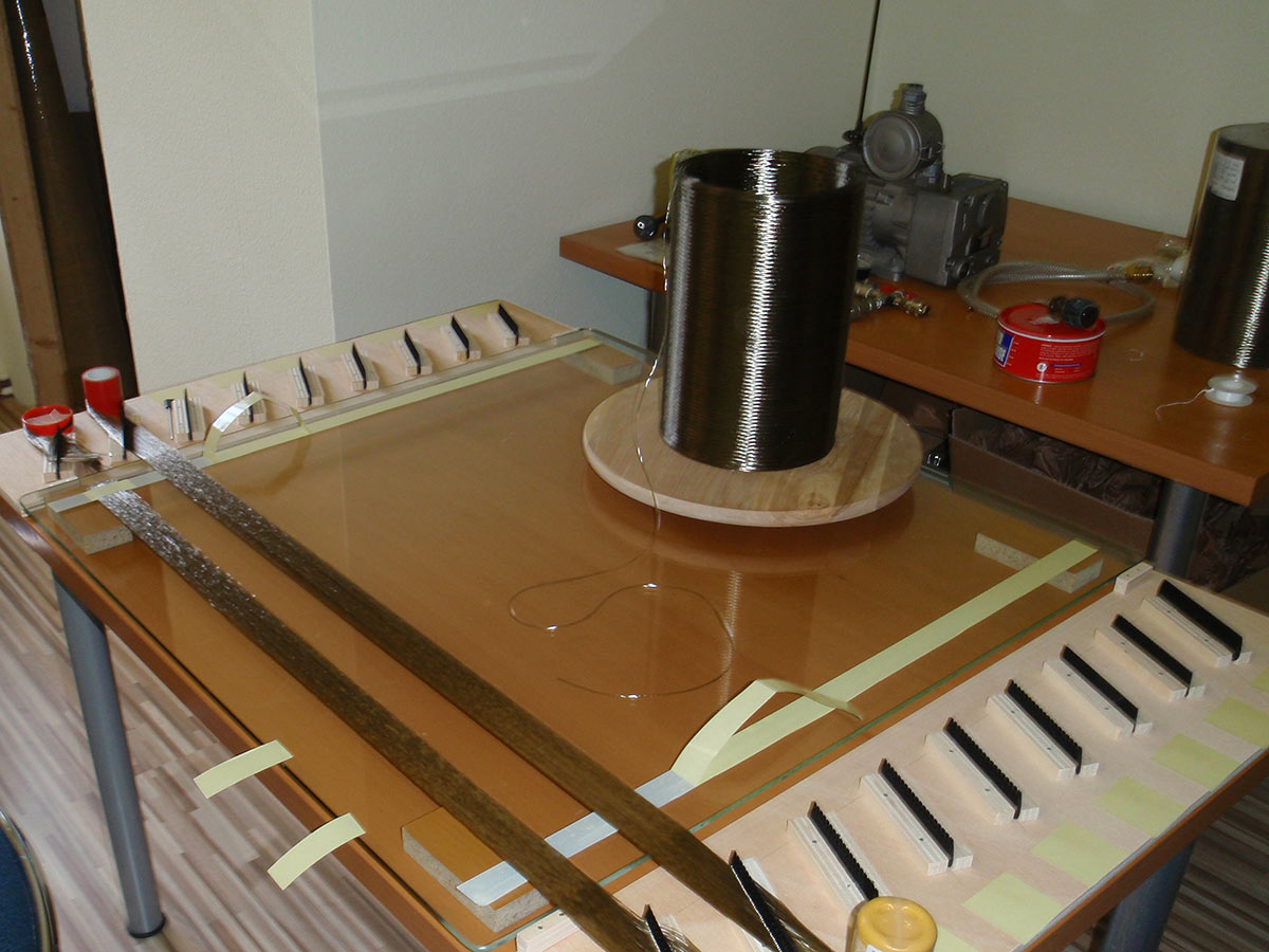 First bobin of first roving made in the craft laboratory at the beginning of researches