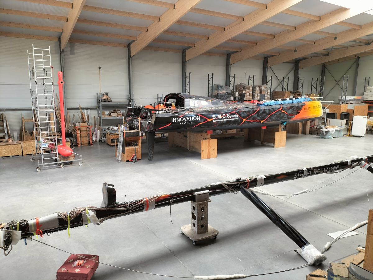 Open60AAL, hull, mast and keel ready in the shipyard before transport - Ant Arctic Lab