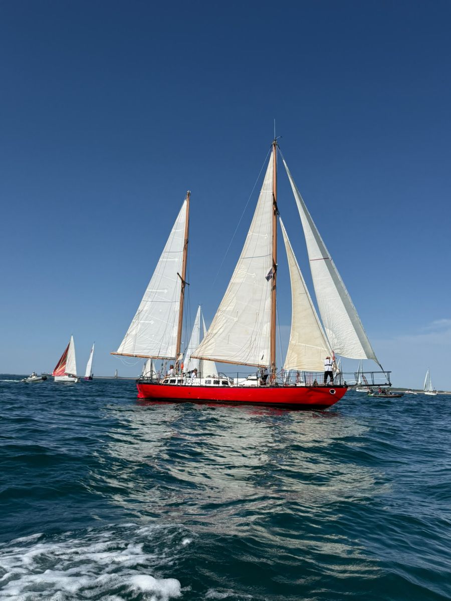Joshua, le bateau de Bernard Moitessier, au sein de la flotte de la GGR.