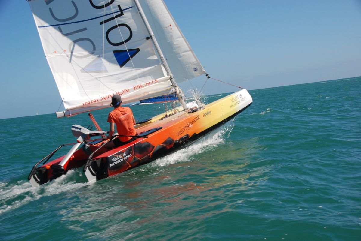 Volcano version of the Volcat16 sailing